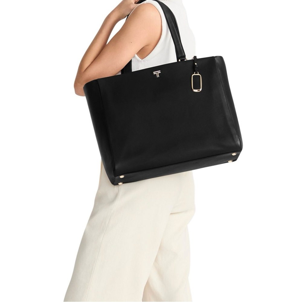 TUMI NWT $750 Vail Leather Large Tote VOYAGEUR